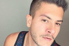 His birth sign is pisces and his life path number is 6. O Powerpoint Da Atribulada Vida Sexual De Arthur Aguiar