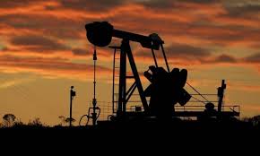 Barril De Petroleo Baixa E Encerra Em 46 19 Dolares Angorussia Barril De Petroleo Barril Economia