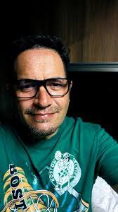 Lyndon Larson's Instagram, Twitter & Facebook