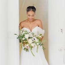 Maybe you would like to learn more about one of these? 18 Striking Tropical Wedding Bouquets