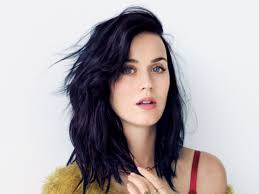 Any katy perry fan knows that the singer/songwriter has a flair for the dramatic when it comes to glam. Katy Perry Talks Fragrance Her Natural Hair Color And More Glamour
