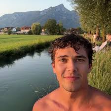 Hunter (@steezbarista) • Instagram photos and videos