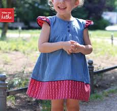 Außenstoff, innenstoff, 2 x große innentaschen, 2 x kleine innentaschen, 2 x verschlussteile. Babyparty Tutorialerweiterung Fur Die Windeltasche Inkl Schnittmuster Nahte Von Kathe Kleidchen Kleidung Kinder Kleidung