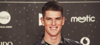 Miguel bernardeau was born on december 12, 1996 in valencia, spain. El Video De Miguel Bernardeau Saltando A La Comba Sin Camiseta Que Ha Desatado Pasiones Que Calor Big Bang Los40