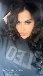 Life is short… buy the lips 💉🫦