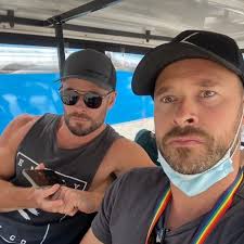 Russell Crowe's weird Hollywood entourage