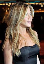 15 Beautiful Hairstyles For Heart Shaped Faces Long Hair Styles Hair Styles Long Layered Hair