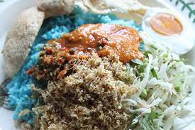 Makanan ini dikenali sabagai menu sarapan pagi di negeri pantai timur seperti terengganu dan kelantan. Resepi Nasi Dagang Terengganu Resepi Nasi Kerabu Ori Kelantan Kuah Sambal Tumis Bahan Bahan 10 Cili Kering 3 Ulas Bwg Merah 1 Biji Bwg Besar 1 2 Labu Bwg