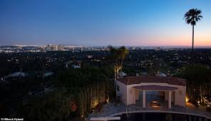 The sprawling estate is a colorful mediterranean. Lebron James Buys Iconic Beverly Hills Mansion Where Katharine Hepburn Once Lived For 36 8m Daily Mail Online