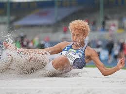 Berlin (ap) — world long jump champion malaika mihambo of germany wants to double up with the 100m at the tokyo olympics next summer. Mihambo Kann Mich Nicht Mit Grossen Gesten Anfreunden Radio Zwickau