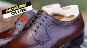 If you like your laces neat, tidy and uncluttered then this may be the lacing method you've been looking for. How To Tie Straight Lace Dress Shoes