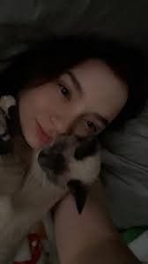 Looking for female gaming friends