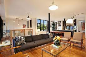 Wer eine kleine wohnung einrichten möchte, sollte einige dinge beachten, um den geringen platz. Einrichtungstipps Im Industriestil Wohnung In Melbourne Als Beispiel