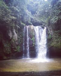 Jalanan begitu sunyi dan yang terdengar hanya suara burung berkicau. Air Terjun Tukad Bangkung Home Facebook
