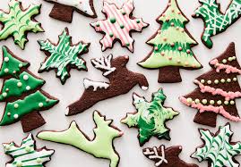 In a large bowl, whisk the powdered sugar with the egg whites, lemon juice and 1 teaspoon of water cover with plastic wrap, letting the wrap touch the icing, until ready to use. How To Decorate A Sugar Cookie Like A Pro The New York Times
