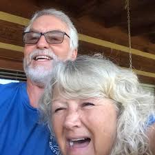 2013 e50 display screen went black?