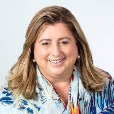 Jenifer Byrne's Instagram, Twitter & Facebook