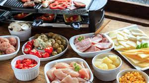 Mittags geh.wir zusammen mit ein paar koliegen aus einer anderen abteilung essen. Was Braucht Man Fur Raclette Stern De