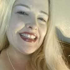 Cora Grant's Instagram, Twitter & Facebook