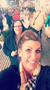 Its best friends weekend !! Share pics of you and your best friends with  me😁😁😁😁. My best friends Matt Deskins my fiancé And of course my life  long best friend Nikki! I've