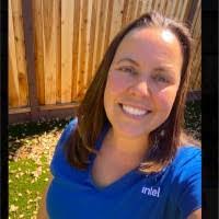 Kellie Womack's Instagram, Twitter & Facebook