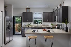 A Delightful Urban Sanctuary In The Heart Of Fort Lauderdale Edge On 15th Ft Lauderdale Fl Ftlau Contemporary Cabinets High Table Kitchen Cool Kitchens