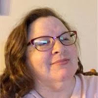 10 "Laura Via" profiles