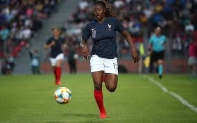 Et pourtant, ce palmarès a mis du temps à prendre forme. Coupe Du Monde Feminine Pourquoi Les Bleues Ne Jouent Pas Au Stade De France Le Parisien