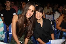 Check orlando de morais filho latest updated 2019 income and estimated net worth below. Gloria Pires Prestigia Show De Seu Marido Orlando Morais No Rio