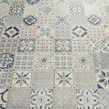Vinyl Flooring Sheets See Many Diy Flooring Ideas Flooring Vinylflooringideas Vinylboden Fliesenoptik Badezimmer Vinyl Vinyl Fliesen