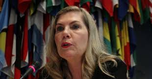 10 perguntas para Regina Vanderlinde, presidente da Organização  Internacional da Vinha e do Vinho