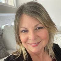 Sherry Luttrell's Instagram, Twitter & Facebook