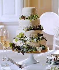 Pin By Christine Green On Wedding Mom Uk Wedding Cakes Classic Wedding Cake Cool Wedding Cakes