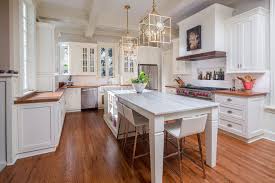 pretty kitchen backsplash ideas white