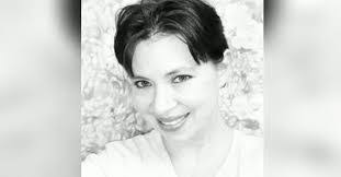 Patricia Cates's Instagram, Twitter & Facebook