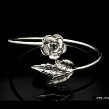 Classic silver bracelet offering timeless elegance.