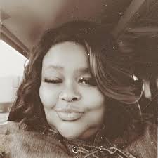 Decluttering your room for a clearer mind