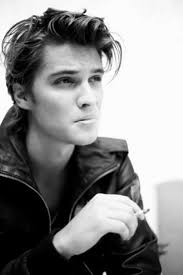 Anyone else agrees Miles Teller would have been a better choice for Elvis?  : r/Elvis