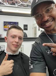 thebarbershoponfacebook is dapper today....