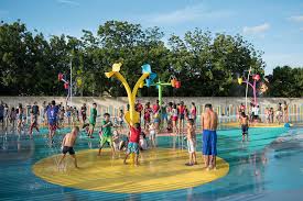 Dependiendo del tamaño de la piscina o alberca que se disponga, se pueden realizar distintos juegos recreativos con los más pequeños. Parque Del Agua Red De Parques De La Equidad Y La Algria