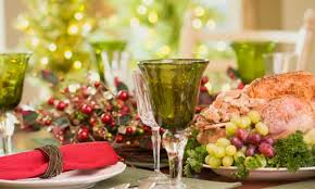 A typical british christmas dinner would include turkey, stuffing and cranberry sauce as well as brussels sprouts and pigs in blankets (not since the rules that govern ordinary dinners don't apply on christmas day, christmas dinner crackers have become commonplace on tables around england. A Traditional Christmas Meal In The Uk Learnenglish Teens British Council