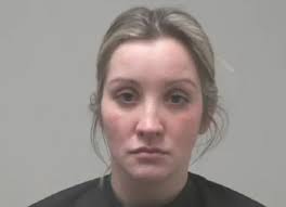 Kornabarn lést þegar móðirin reyndi að hita það með hárblásara og sofnaði