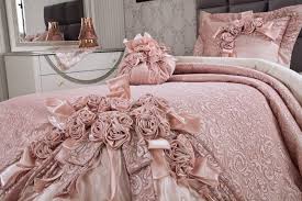 Http Dekorstyle Net Wp Content Uploads 2015 02 Vinaldi Garden Rose Yatak Ortusu Modeli Jpg Bed Spreads Bed Bedspreads Comforters
