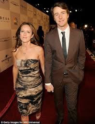 Edward norton is a 51 year old american actor. Edward Norton Engaged To Girlfriend Shauna Robertson Reveals Courtney Love Daily Mail Online