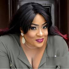 HOTELS BEWARE OF THIS FACE A guest with Name Steve Augustin booked a room 