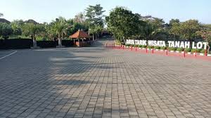Tanah Lot - Raja Wisata