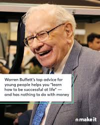 Berkshire Hathaway CEO Warren Buffett's top piece of advice for young  people looking to grow their wealth is not about money or investing.  cnb.cx/43qLatg