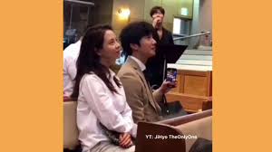 Though there are rumors the two have broken up, the couple has still been seen together. Song Ji Hyo Attend Wedding Running Man Pd ì†¡ì§€íš¨ X ëŸ°ë‹ë§¨ Youtube