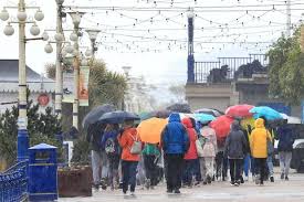 London has a population of 7556900. London Weather Forecast A Month S Rain Falls In Hours In Parts Of Uk As Floods Hit Capital Evening Standard London Weather Uk Weather Weather Forecast