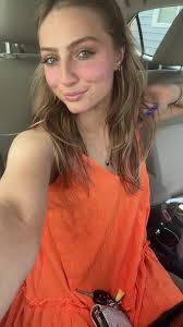 Heather Holifield's Instagram, Twitter & Facebook